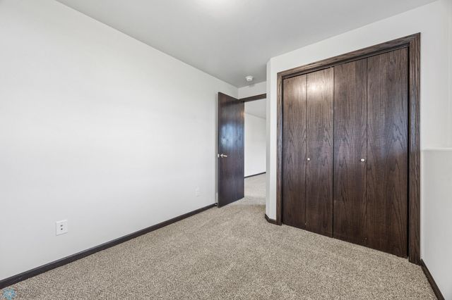 1324 4th Street NW, West Fargo, ND 58078