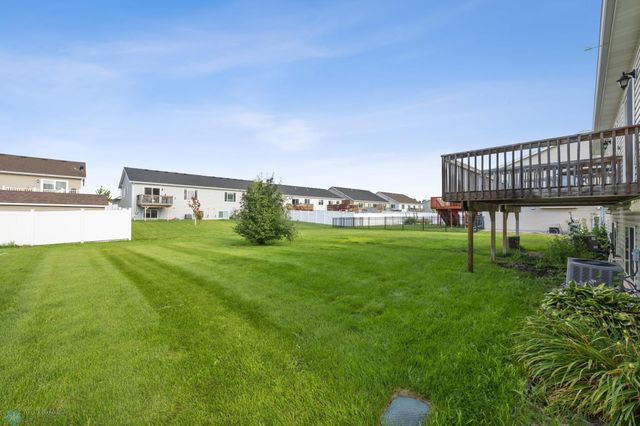 1324 4th Street NW, West Fargo, ND 58078