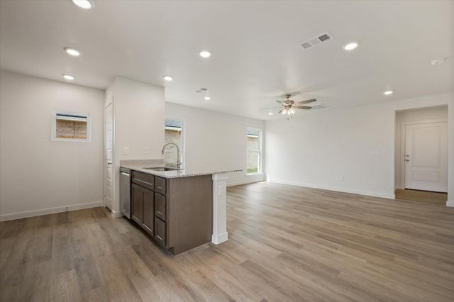 7415 64th Street, Lubbock, TX 79407