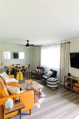 15 Old White Lane, Henrietta, NY 14623