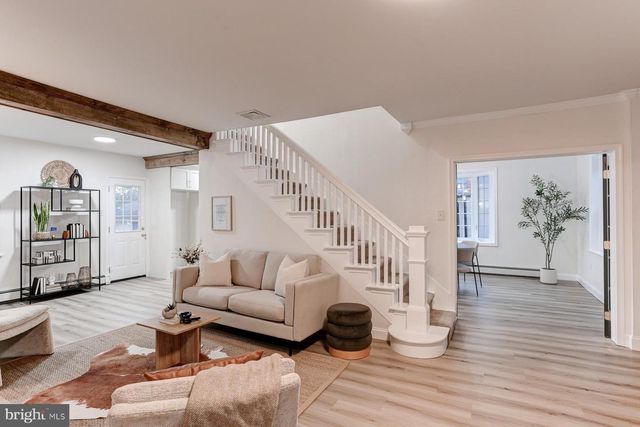17 GIRARD AVE, Lancaster, PA 17603