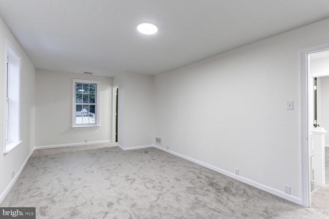 17 GIRARD AVE, Lancaster, PA 17603
