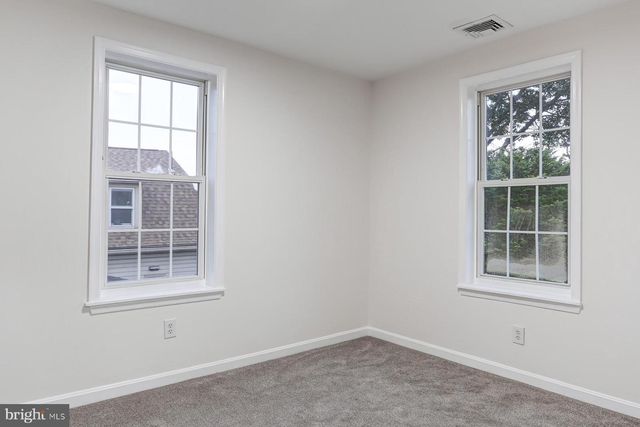 17 GIRARD AVE, Lancaster, PA 17603