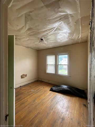 2454 Glynn Court, Detroit, MI 48206