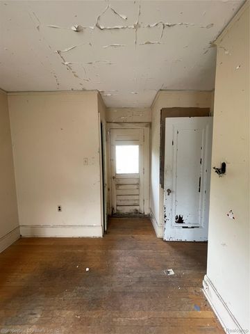 2454 Glynn Court, Detroit, MI 48206
