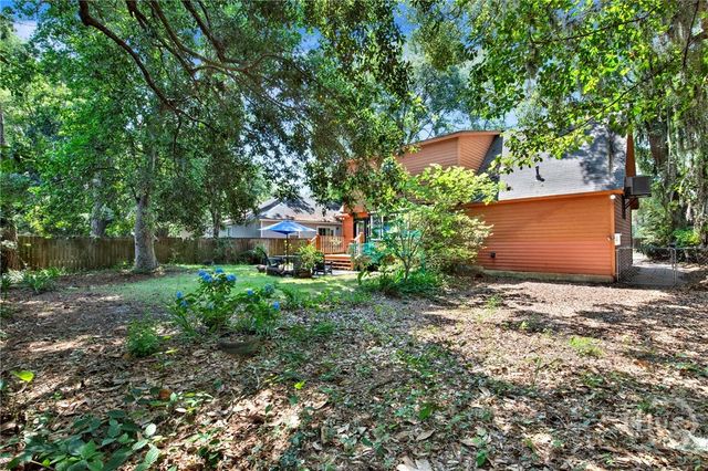 42 E Deerwood Road, Savannah, GA 31410