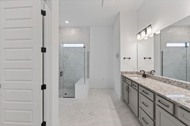 19111 FOX LANDING PLACE, Lakewood Ranch, FL 34211