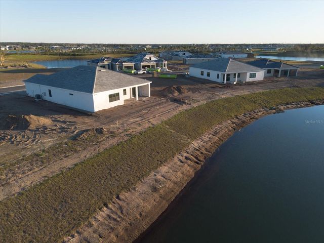 19111 FOX LANDING PLACE, Lakewood Ranch, FL 34211