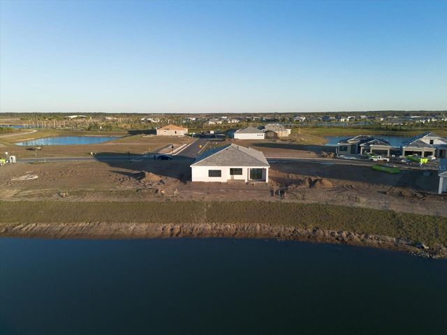 19111 FOX LANDING PLACE, Lakewood Ranch, FL 34211