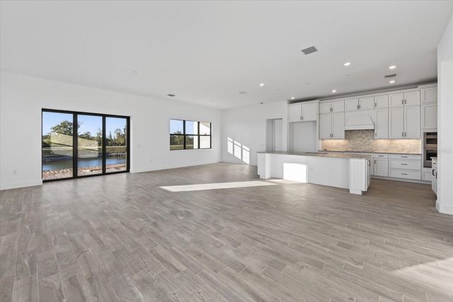 19111 FOX LANDING PLACE, Lakewood Ranch, FL 34211