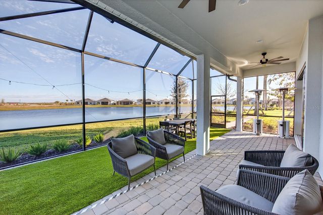 19111 FOX LANDING PLACE, Lakewood Ranch, FL 34211