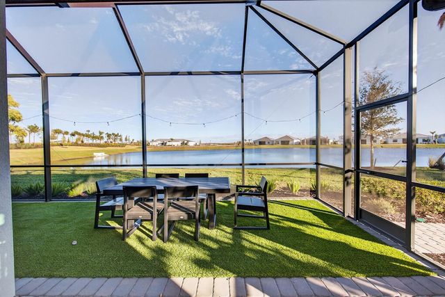 19111 FOX LANDING PLACE, Lakewood Ranch, FL 34211