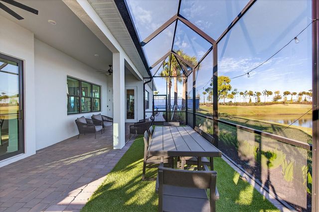 19111 FOX LANDING PLACE, Lakewood Ranch, FL 34211