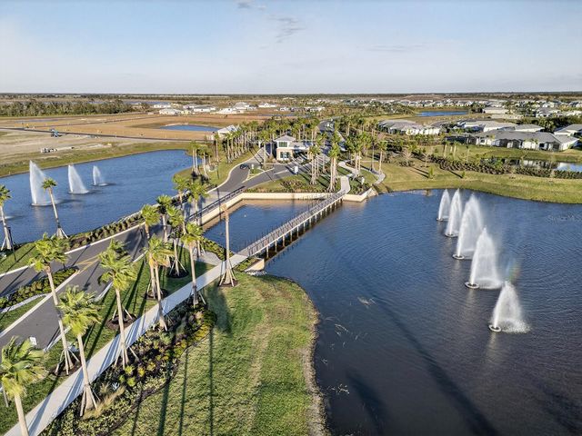 19111 FOX LANDING PLACE, Lakewood Ranch, FL 34211