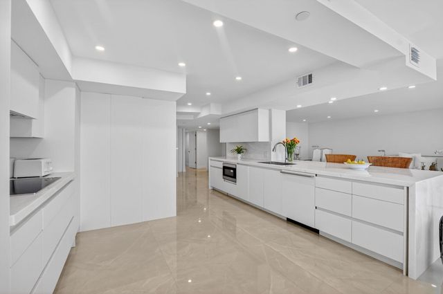 4301 N Ocean Boulevard 1105, Boca Raton, FL 33431