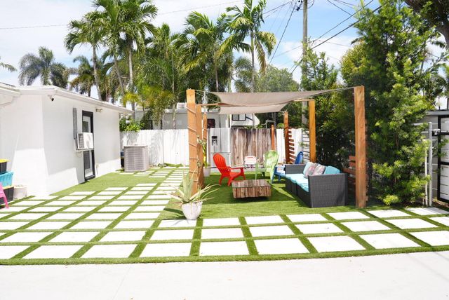 3230 ROOSEVELT Street, Hollywood, FL 33021