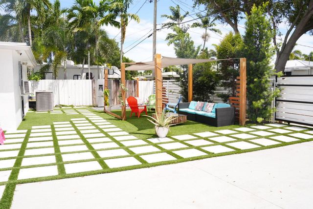 3230 ROOSEVELT Street, Hollywood, FL 33021