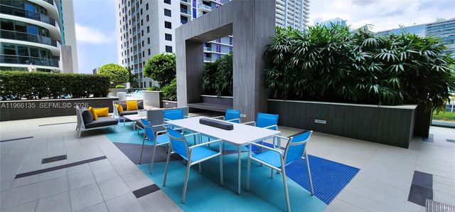 45 SW 9th St 2108, Miami, FL 33130