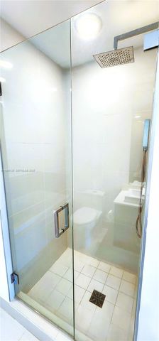 45 SW 9th St 2108, Miami, FL 33130