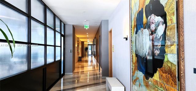 45 SW 9th St 2108, Miami, FL 33130