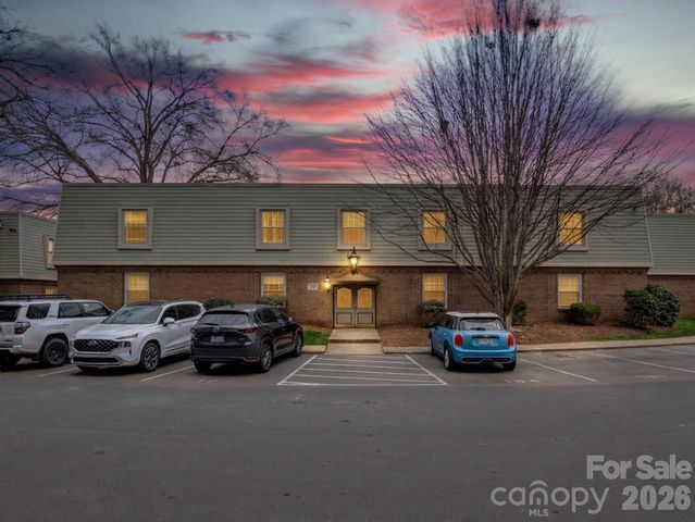 2628 Park Road G, Charlotte, NC 28209