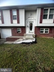 672 QUEENSTOWN RD, Severn, MD 21144
