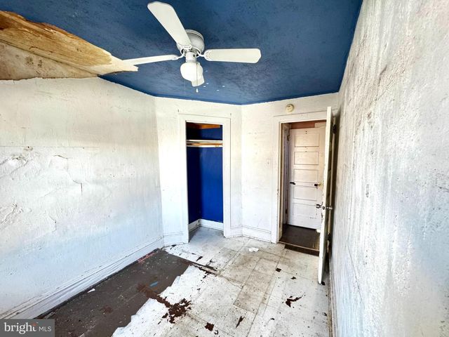 421 DARBY TER, Darby, PA 19023