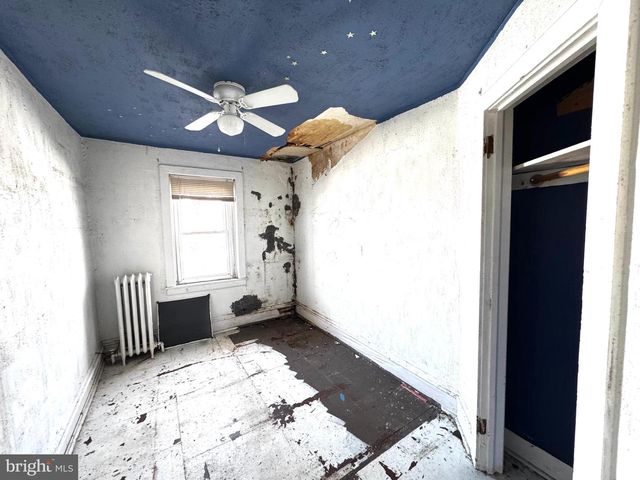 421 DARBY TER, Darby, PA 19023