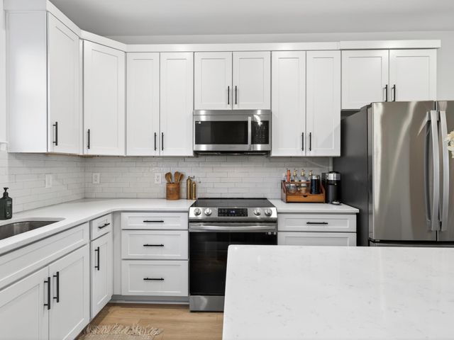 1945 Amacher Dr, Spring Hill, TN 37174