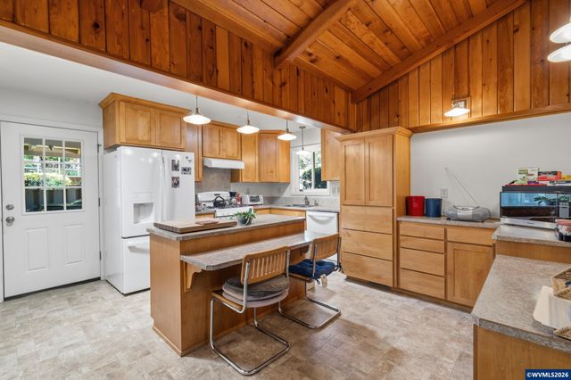 1740 NW Woodland Dr, Corvallis, OR 97330