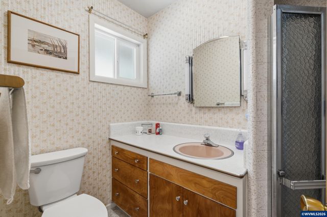 1740 NW Woodland Dr, Corvallis, OR 97330