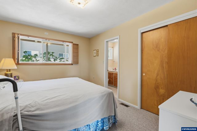 1740 NW Woodland Dr, Corvallis, OR 97330