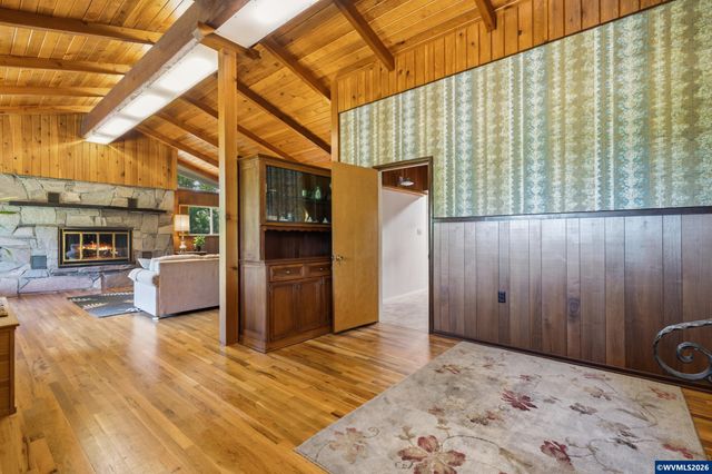1740 NW Woodland Dr, Corvallis, OR 97330