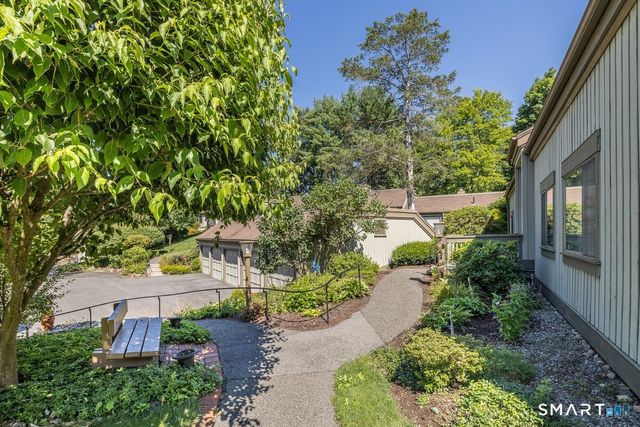 547 Heritage Village D, Southbury, CT 06488