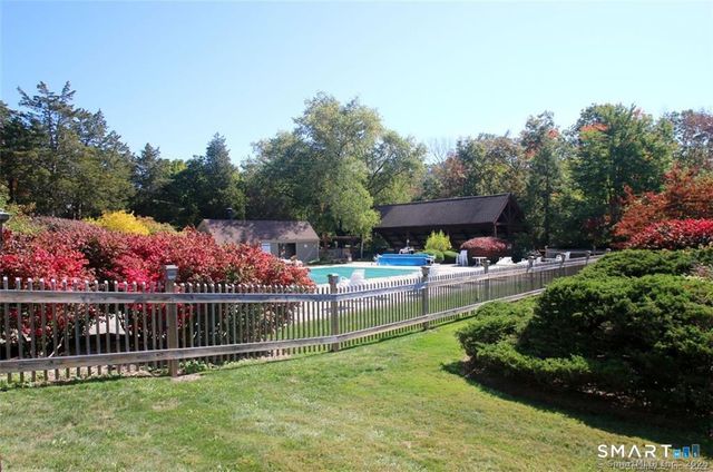 547 Heritage Village D, Southbury, CT 06488