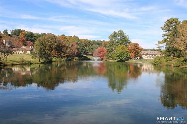 547 Heritage Village D, Southbury, CT 06488