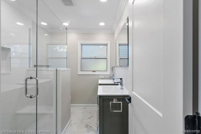 22676 Bayview Drive, Saint Clair Shores, MI 48081