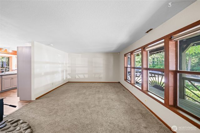 211 E Aycliffe Drive, Shelton, WA 98584