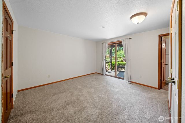 211 E Aycliffe Drive, Shelton, WA 98584