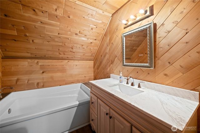211 E Aycliffe Drive, Shelton, WA 98584