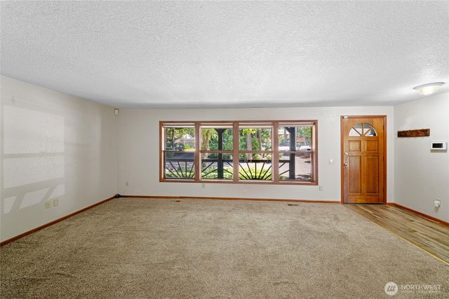 211 E Aycliffe Drive, Shelton, WA 98584