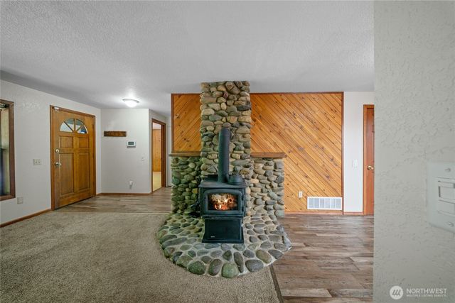 211 E Aycliffe Drive, Shelton, WA 98584