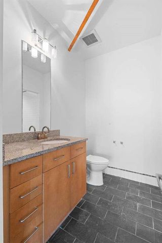 600 College Street 113, Hapeville, GA 30354