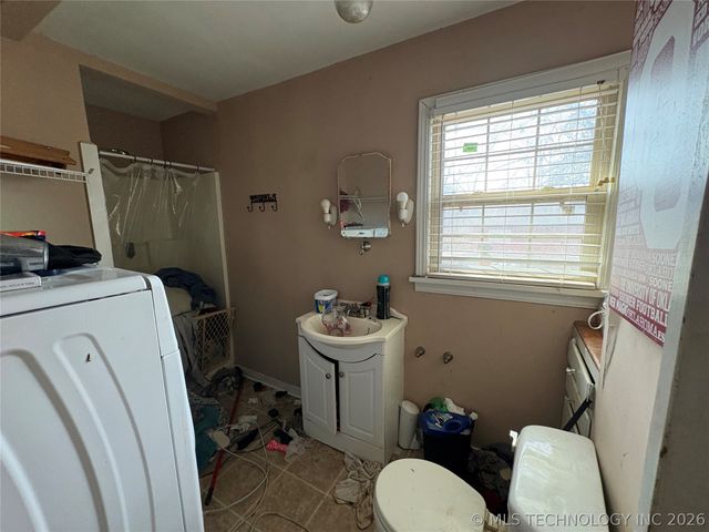 1307 S Madison Boulevard, Bartlesville, OK 74006