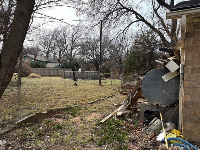 1307 S Madison Boulevard, Bartlesville, OK 74006