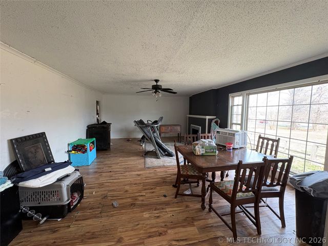 1307 S Madison Boulevard, Bartlesville, OK 74006