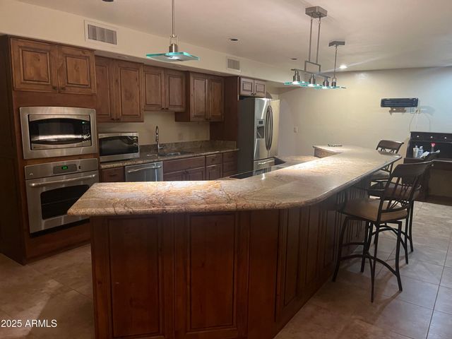 7220 E Sweetwater Avenue, Scottsdale, AZ 85260