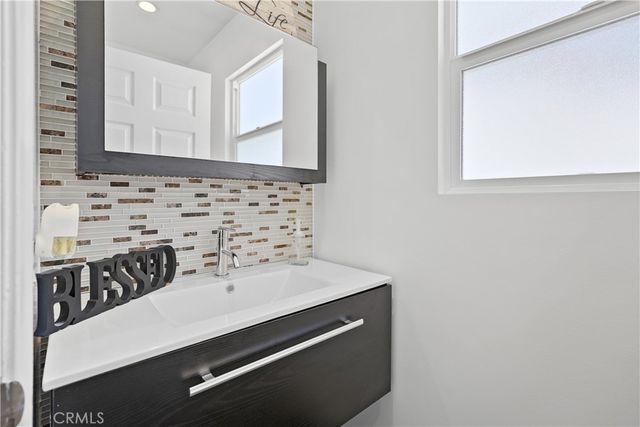 2911 S Pacific, San Pedro, CA 90731
