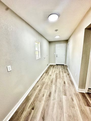 1004 Oak St, Sweetwater, TX 79556