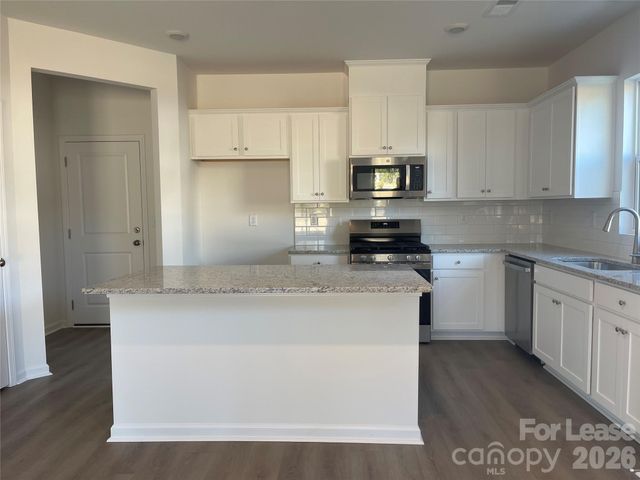 5007 Falstone Drive, Charlotte, NC 28269